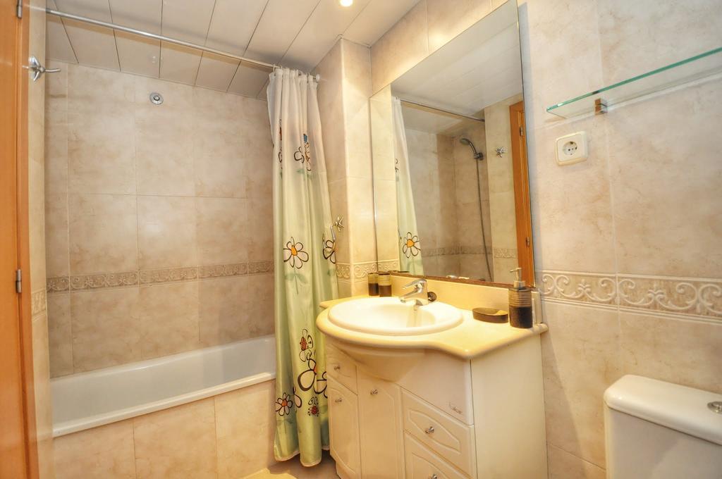 Apartamento Adia Лорет де Мар Екстериор снимка